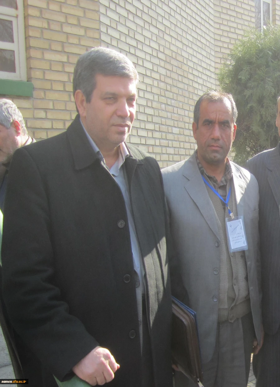 پژوهشگر برگزیده