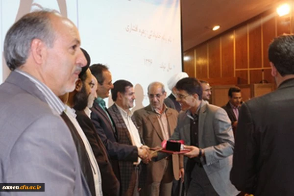 تقدیر از رتبه های برتر