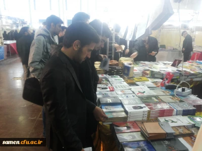 بازدید دانشجویان مرکزآموزش عالی ثامن الحجج ( ع)

 از نمایشگاه کتاب ورسانه های دیجیتال