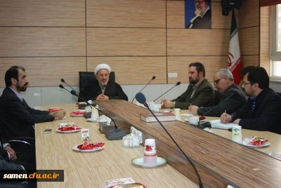 نشست صمیمی ریاست مرکز آموزش عالی ثامن الحجج ( ع) با کارکنان