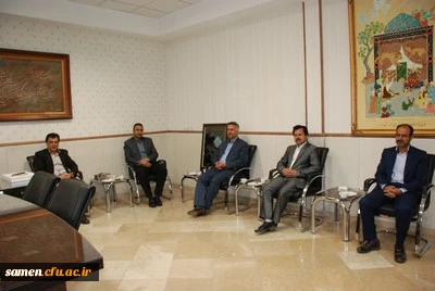 نشست صمیمی کارکنان دانشگاه فرهنگیان واحد ثامن الحجج ( ع) با ریاست مرکز