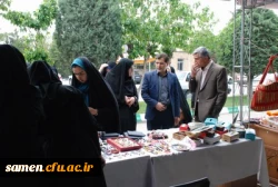 حضور معاون آموزشی پژوهشی مدیریت امور پردیس ها و مراکز دانشگاه فرهنگیان خراسان رضوی در نمایشگاه صنایع دستی و هنرهای تجسمی نارنج و ترنج واحد ثامن الحجج (ع)