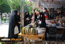 حضور خانم دکتر کاظمی رئیس پردیس شهید هاشمی نژاد و جمعی از دانشجویان پردیس شهید هاشمی نژاد در نمایشگاه صنایع دستی و هنرهای تجسمی سازمان میراث فرهنگی در دانشگاه فرهنگیان واحد ثامن الحجج(ع)