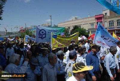 حضور کارکنان و دانشجویان دانشگاه فرهنگیان واحد ثامن الحجج (ع) در مراسم راهپیمایی روز قدس