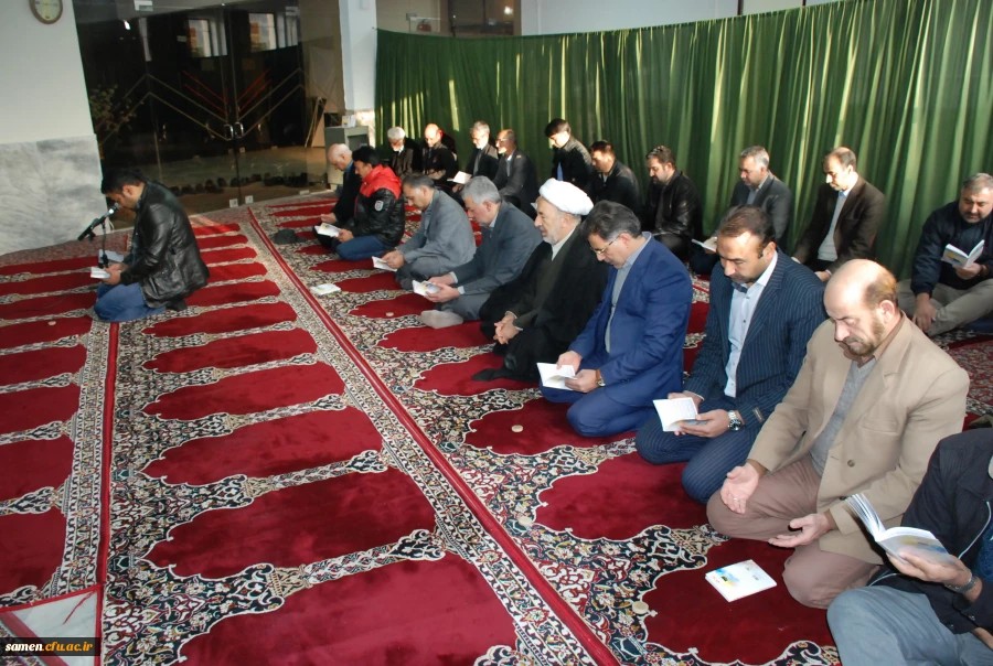 برگزاری مراسم معنوی زیارت عاشورا