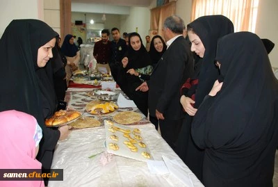 برگزاری جشنواره ذائقه ایرانی غذای ایرانی در واحد دانشگاهی ثامن الحجج (ع) مشهد