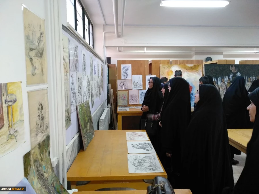 برگزاری نمایشگاه هنرهای تجسمی در واحد دانشگاه ثامن الحجج (ع) مشهد