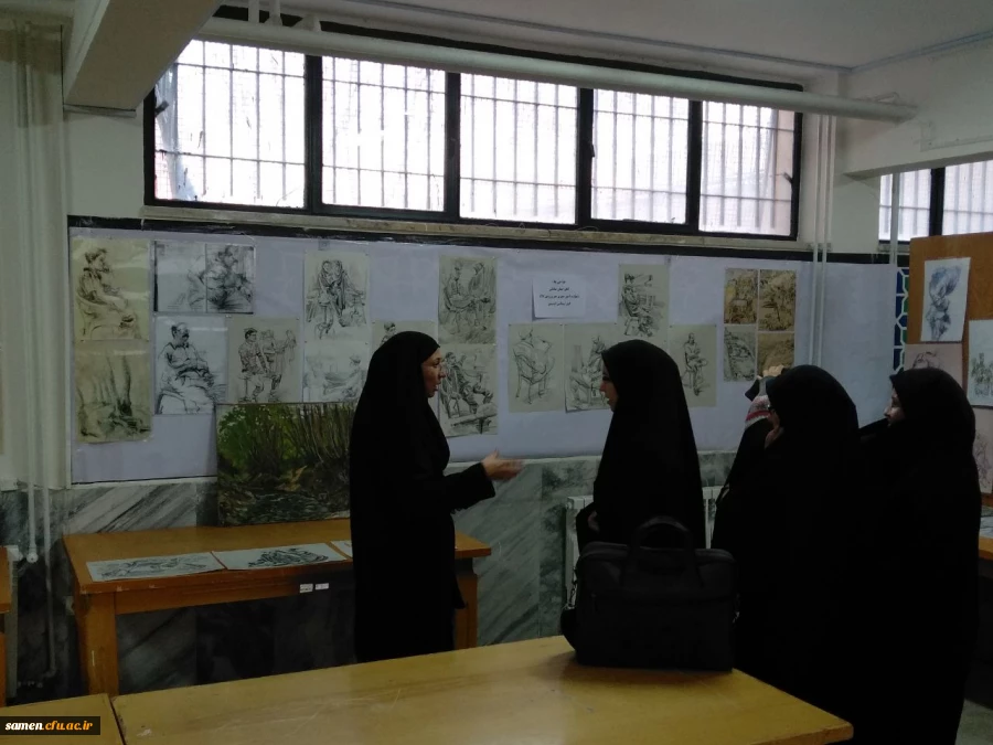 برگزاری نمایشگاه هنرهای تجسمی در واحد دانشگاه ثامن الحجج (ع) مشهد