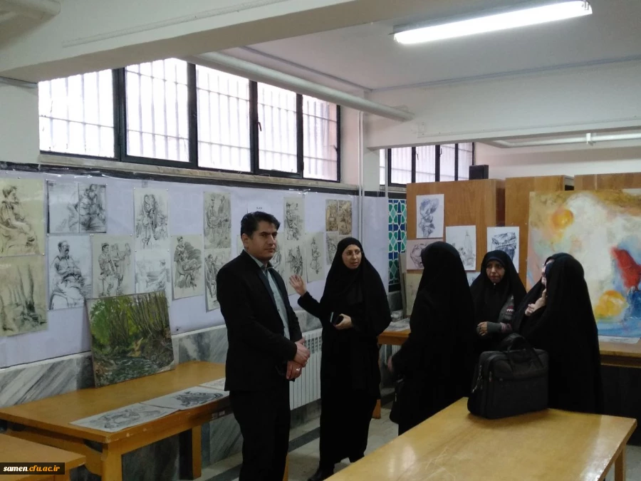 برگزاری نمایشگاه هنرهای تجسمی در واحد دانشگاه ثامن الحجج (ع) مشهد