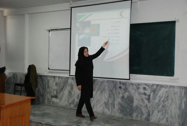 نشست علمی با موضوع" مخاطرات محیطی و آشنایی با انجام کمکهای اولیه در زمان مخاطره"