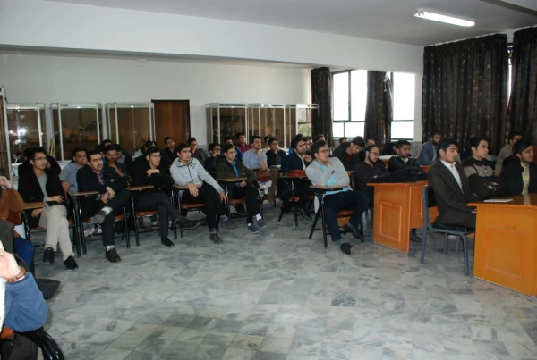 نشست علمی با موضوع" مخاطرات محیطی و آشنایی با انجام کمکهای اولیه در زمان مخاطره"