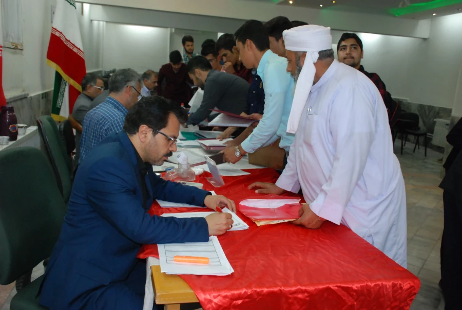  ثبت نام دانشجویان جدید الورود کارشناسی پیوسته 99-98 4