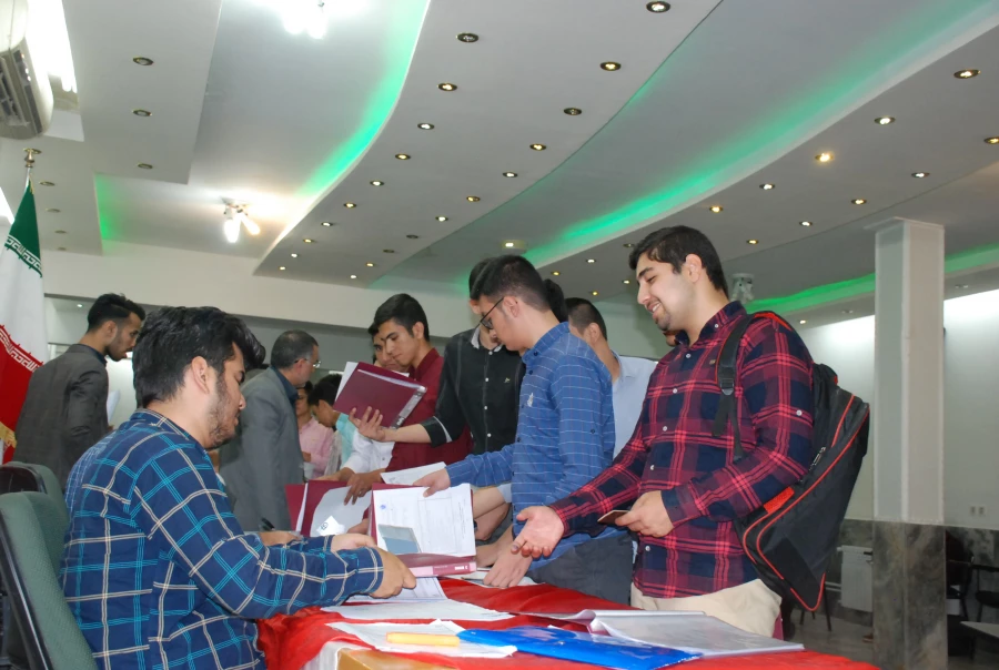  ثبت نام دانشجویان جدید الورود کارشناسی پیوسته 99-98 5