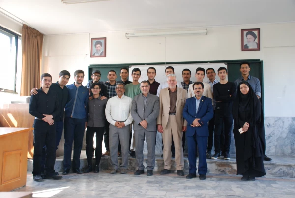 مهر حسینی و حضور مسولین واحد دانشگاهی ثامن الحجج ( ع) در کلاسهای آموزشی  4