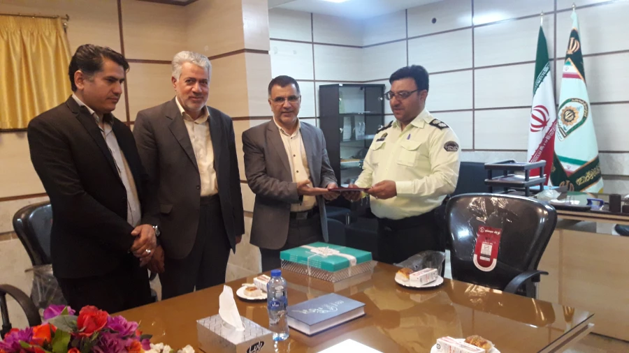 تبریک به پرسنل محترم کلانتری 7 تیر به مناسبت بزرگداشت هفته مقدس نیروی انتظامی 3