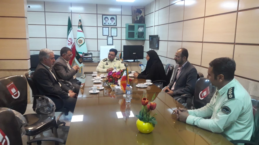 تبریک به پرسنل محترم کلانتری 7 تیر به مناسبت بزرگداشت هفته مقدس نیروی انتظامی 5