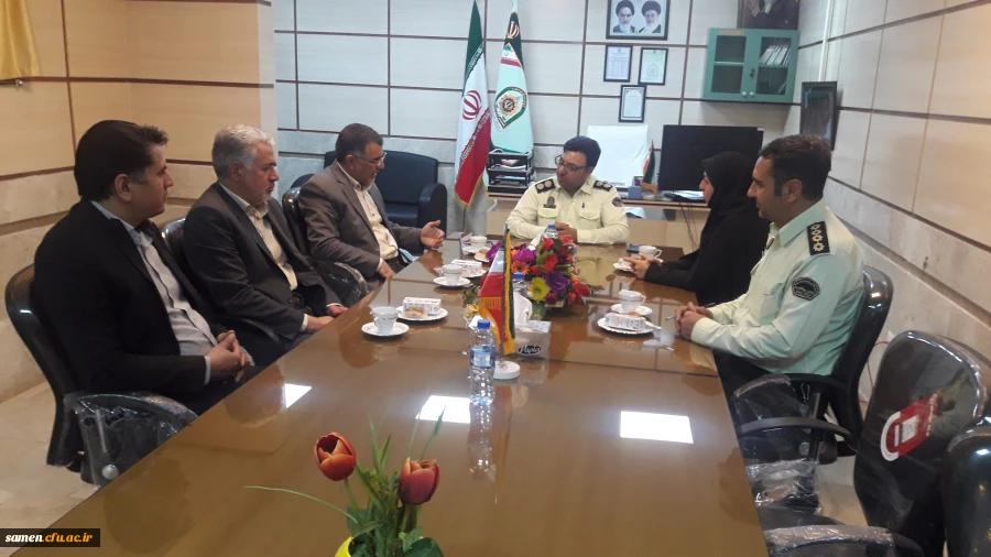 تبریک مدیریت و همکاران واحد دانشگاهی ثامن الحجج(ع) به پرسنل محترم کلانتری 7 تیر به مناسبت بزرگداشت هفته مقدس نیروی انتظامی