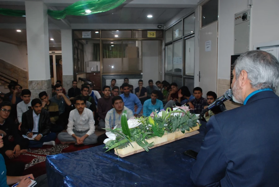 برگزاری سومین  حلقه معرفت  در دانشگاه فرهنگیان واحدثامن الحجج ( ع) 4