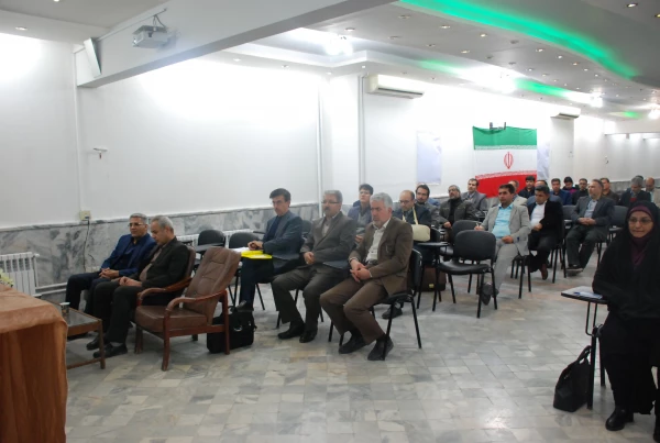 جلسه هم اندیشی گروههای آموزشی در واحد دانشگاهی ثامن الحجج(ع) 2