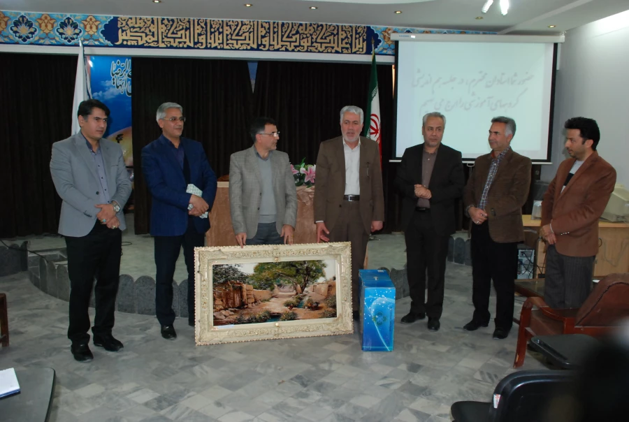 جلسه هم اندیشی گروههای آموزشی در واحد دانشگاهی ثامن الحجج(ع) 3