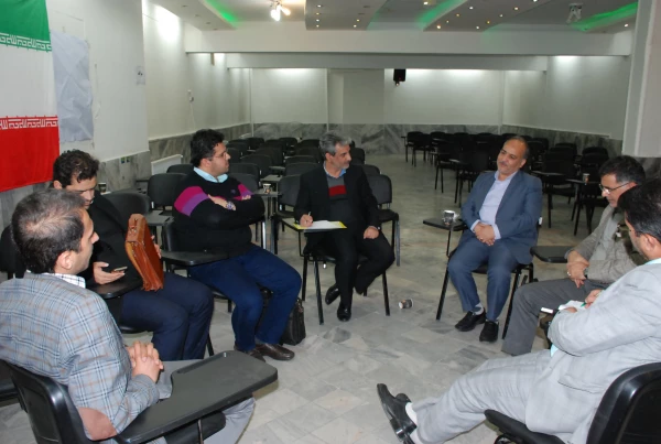 جلسه هم اندیشی گروههای آموزشی در واحد دانشگاهی ثامن الحجج(ع) 6