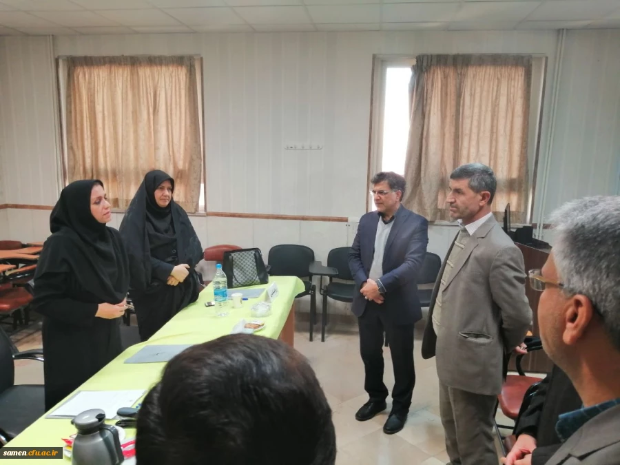 بازدید معاونین محترم مدیر کل آموزش و پرورش استان از روند برگزاری مصاحبه جدیدالاستخدامی آموزش و پرورش(بهمن 98) 4