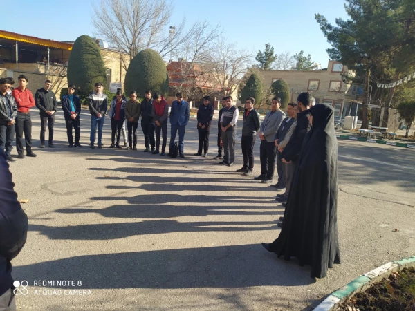 برافراشتن پرچم حمهوری اسلامی ایران در واحد دانشگاهی ثامن الحجج(ع) در اولین روز از ایام الله دهه مبارک فجر  2