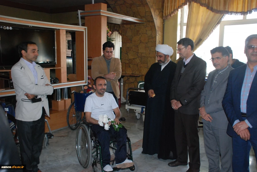 بازدید از جانبازان قطع نخاعی در مرکز توانبخشی امام خمینی (ره) در بوستان ملت مشهد مقدس در دهه مبارک فجر 4
