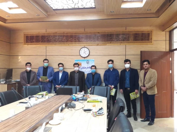 جلسه معارفه دبیران کانون ها و انجمن های علمی واحد دانشگاهی ثامن الحجج(ع) برگزار شد. 2