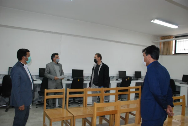 بازدید هیات وزارت علوم 