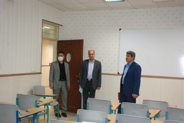 بازدید آقای دکتر موسوی سرپرست معاونت پژوهش و فناوری دانشگاه به همراه آقای دکتر دیمه کار مدیریت امور پردیس های خراسان رضوی در طرح سفیران مهر از واحد دانشگاهی ثامن الحجج(ع) مشهد 2