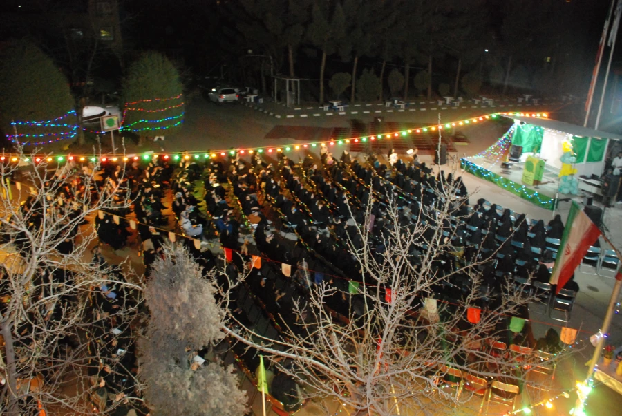 به مناسبت ولادت با سعادت یگانه منجی عالم بشریت حضرت مهدی (عج) جشن با شکوهی برگزار گردید. 8