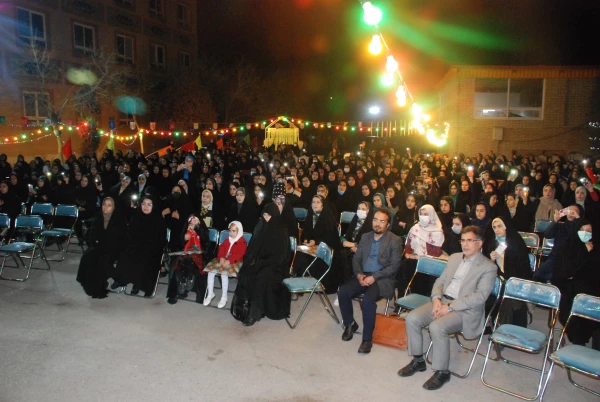 به مناسبت ولادت با سعادت یگانه منجی عالم بشریت حضرت مهدی (عج) جشن با شکوهی برگزار گردید. 11