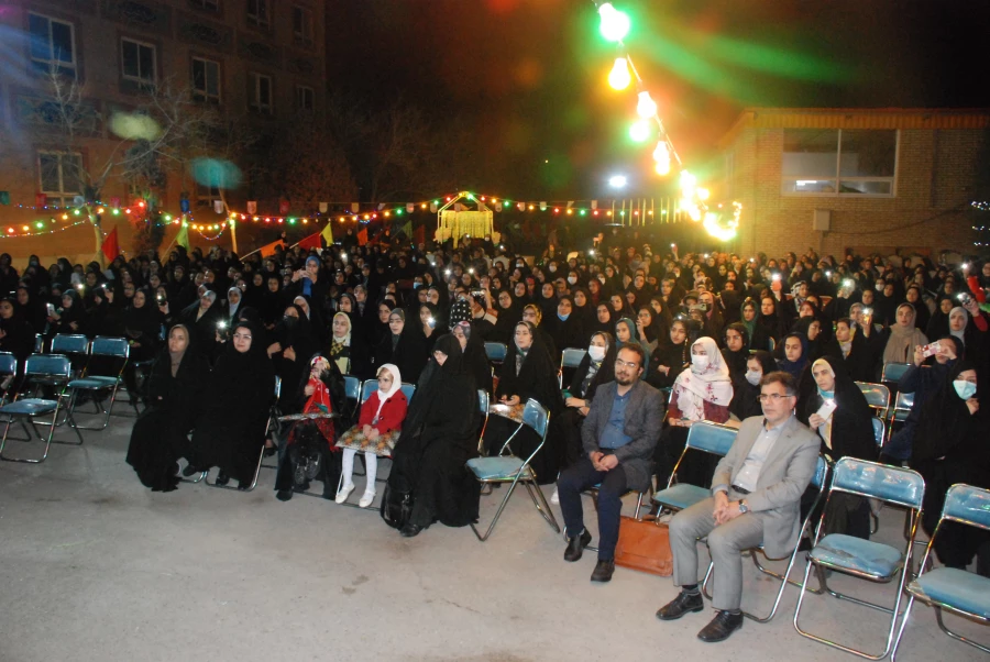 به مناسبت ولادت با سعادت یگانه منجی عالم بشریت حضرت مهدی (عج) جشن با شکوهی برگزار گردید. 11