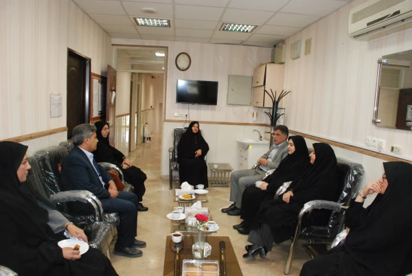 به مناسبت روز معلم و دهه ی  سرآمدی آموزش برگزار گردید. 11