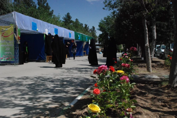 به مناسبت روز معلم و دهه ی  سرآمدی آموزش برگزار گردید. 13