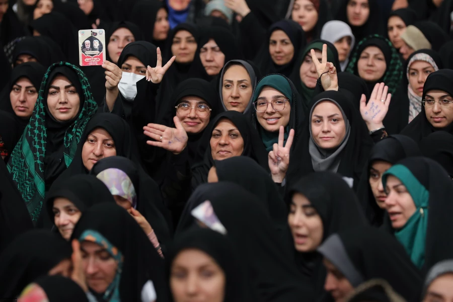 مرکز ثقلِ نظام تعلیم و تربیت، همچنان مهم ترین تاکیدِ رهبر حکیم انقلاب 3