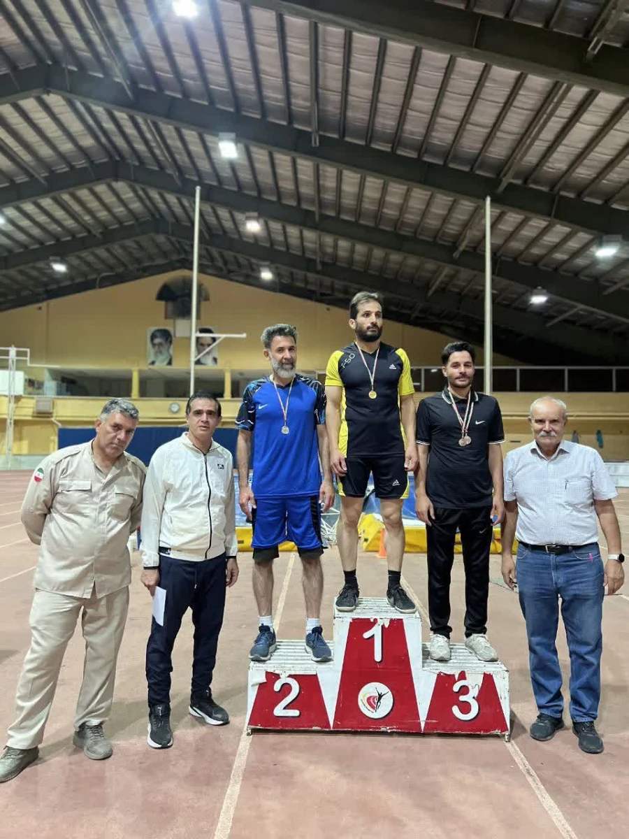 حضور کارکنان دانشگاه فرهنگیان در جمع برترین های مسابقات دو و میدانی  کارکنان ادارات خراسان رضوی 3