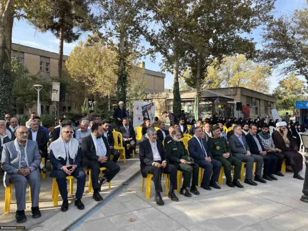 برگزاری مراسم گرامیداشت هفته دفاع مقدس در دانشگاه فرهنگیان خراسان رضوی 3